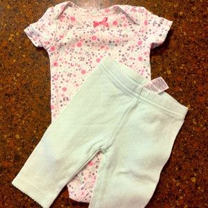 Carters 2 Piece Outfit Set